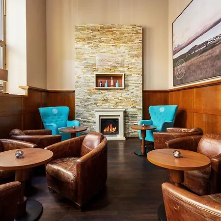 Sheraton Pelikan מלון