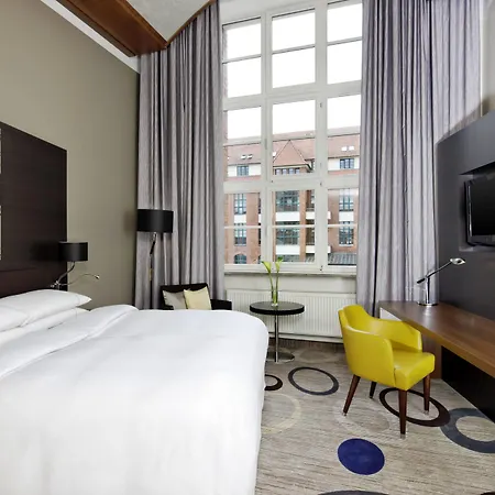 Sheraton Pelikan 4* הנובר