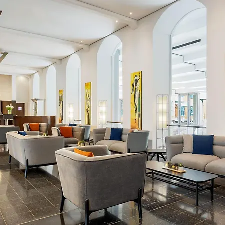 Sheraton Pelikan מלון הנובר