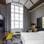 Sheraton Pelikan 4*