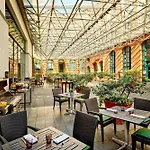 Sheraton Pelikan Hotel 4*