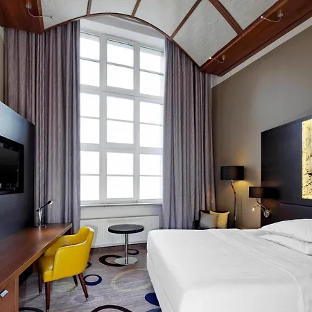 Отель Sheraton Pelikan Ганновер