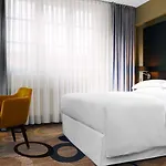 Hotel Sheraton Pelikan